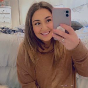 Meet your Posher, Rachel